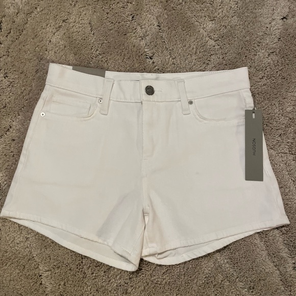 Gemma Mid-Rise Shorts